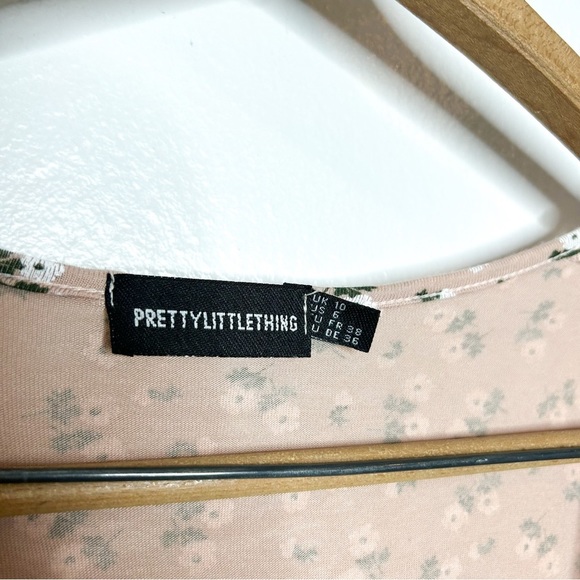 PrettyLittleThing Floral Print Long Sleeve Deep V‎ Neck Crossover Bodysuit 6 - Picture 5 of 8
